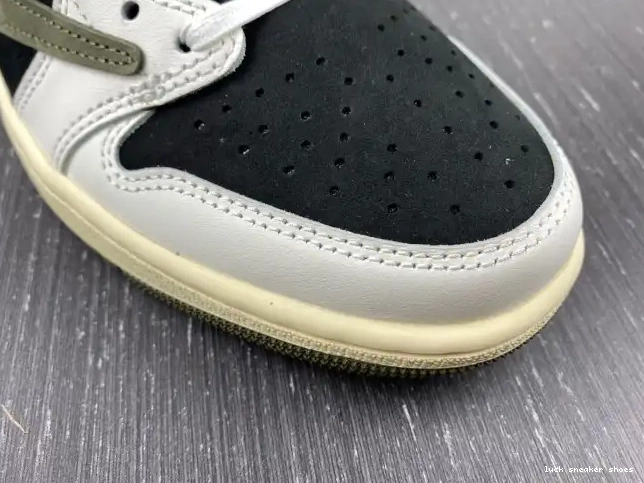 Rep LUCY 1 Air x Low DZ4137-106 Olive OG Travis Scott Jordan WMNS 0601